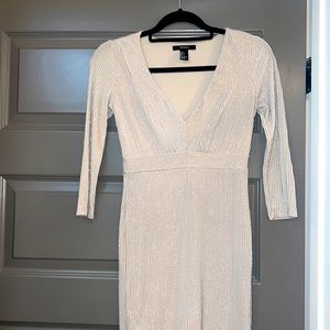 Forever 21 new in excellent condition.  Doesn't fit me is a size small